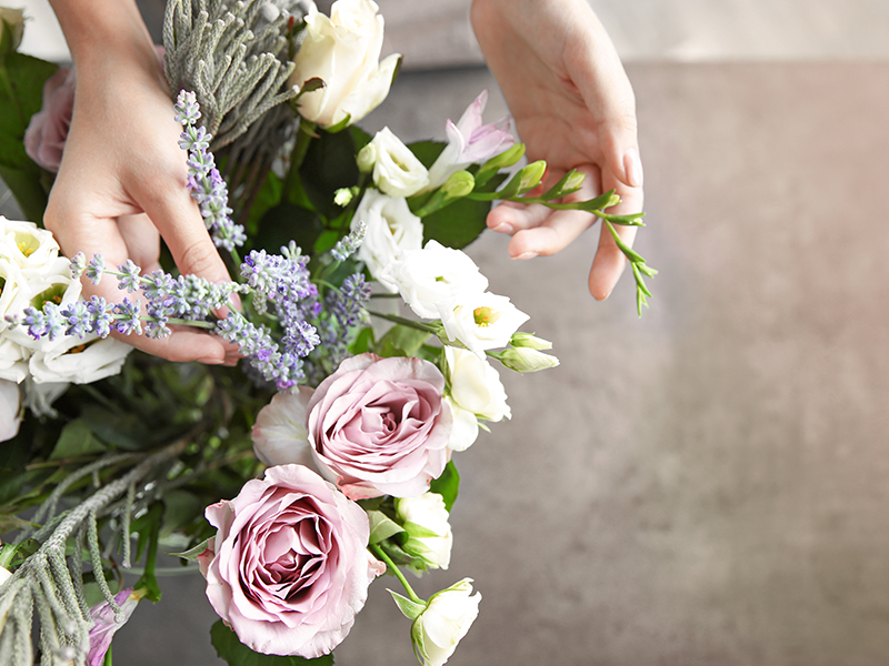 Flower delivery Basingstoke - Blooms Florist Basingstoke
